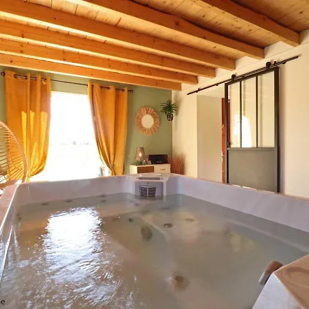 Dom wakacyjny Evasion Romantique Avec Spa, Grand Jardin Et Confort Moderne En Normandie - Fr-1-497-175 Neuville-sur-Touques