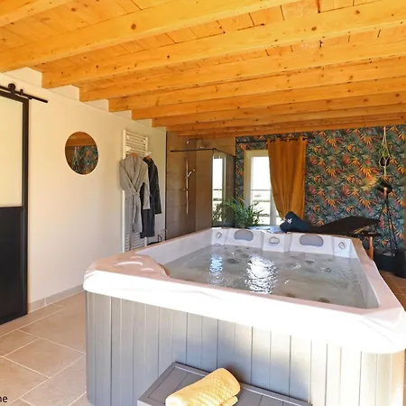 Сasa de vacaciones Maison Indépendante Avec Spa, Jardin Privatif En Normandie - Fr-1-497-175 *
