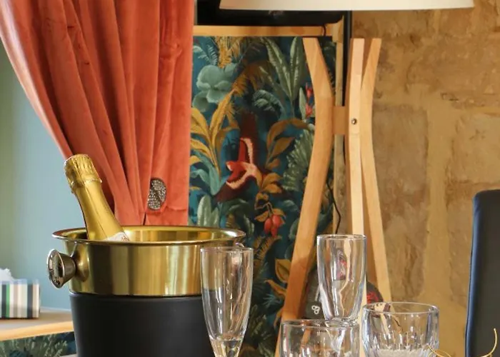 Maison Independante Avec Spa, Jardin Privatif En Normandie - Fr-1-497-175 *